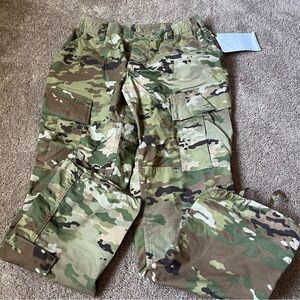 Military Men's 31 Regular Combat Trousers NWT